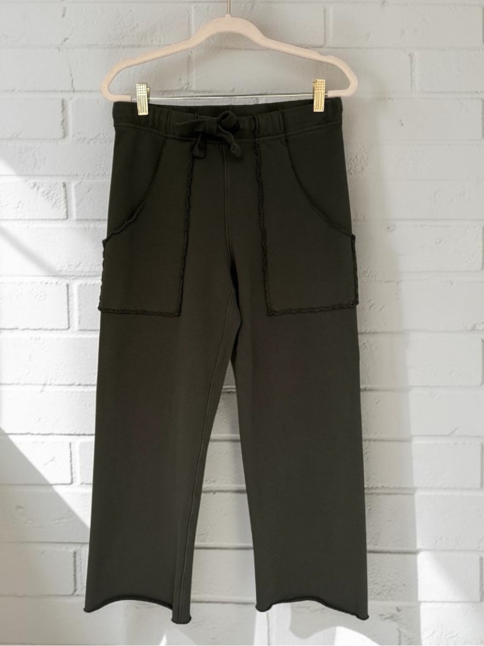 920 Frank & Eileen Penny Patch Pocket Sweatpants Caper Green Cotton XS